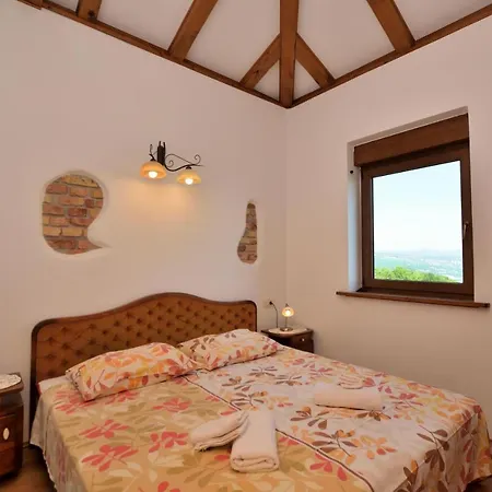 House Pobri * Abbázia